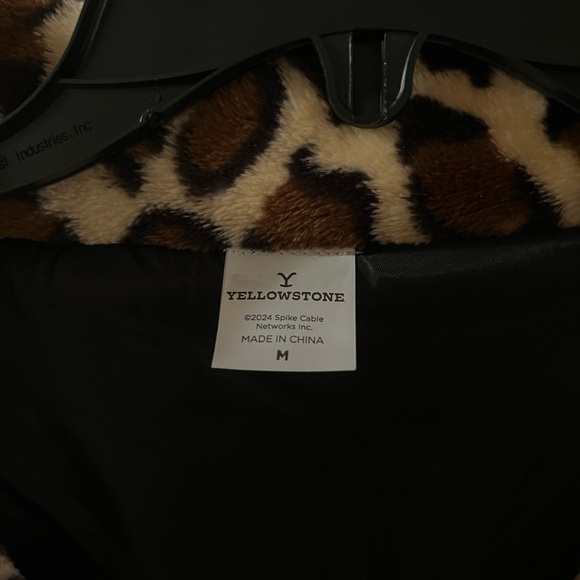 Cheetah Jacket - Picture 2 of 2